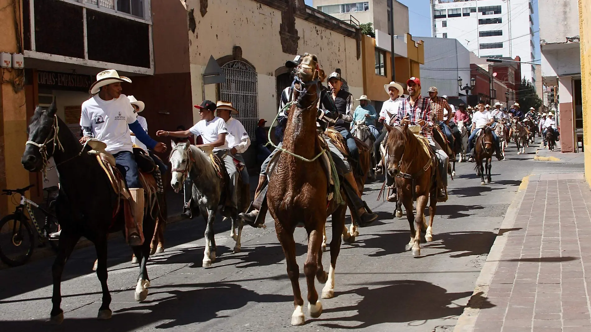 FCO MEZA - CABALGATA (2)